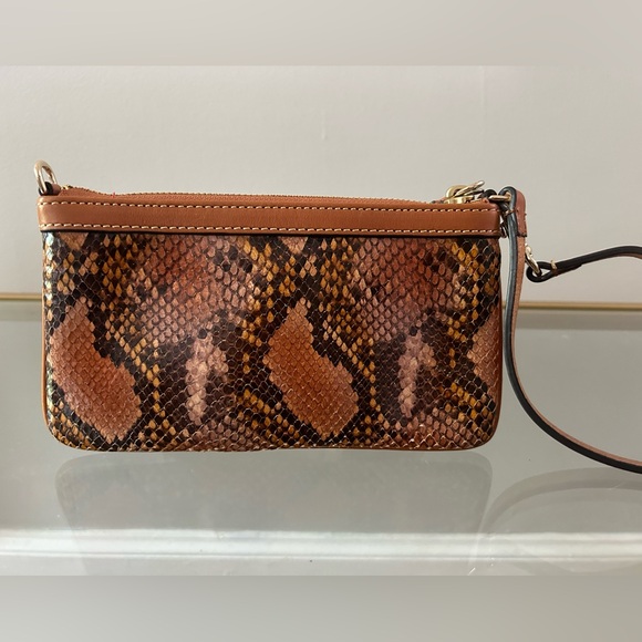 Dooney&Bourke snake print leather wristlet - Picture 3 of 5